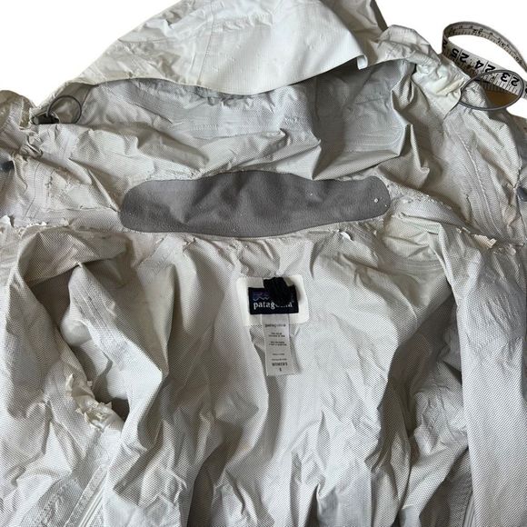 Patagonia Womens Rain Jacket Small - Picture 6 of 6